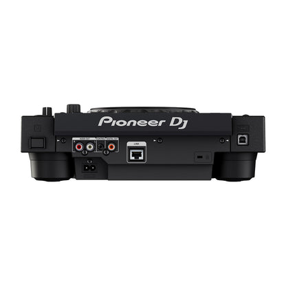 Pioneer DJ CDJ-900NXS, a reliable DJ tool offering high-quality audio playback and flexible controls